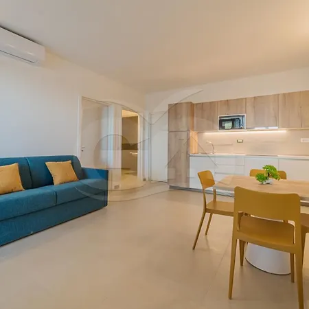 Aparthotel Padulella - Goelba