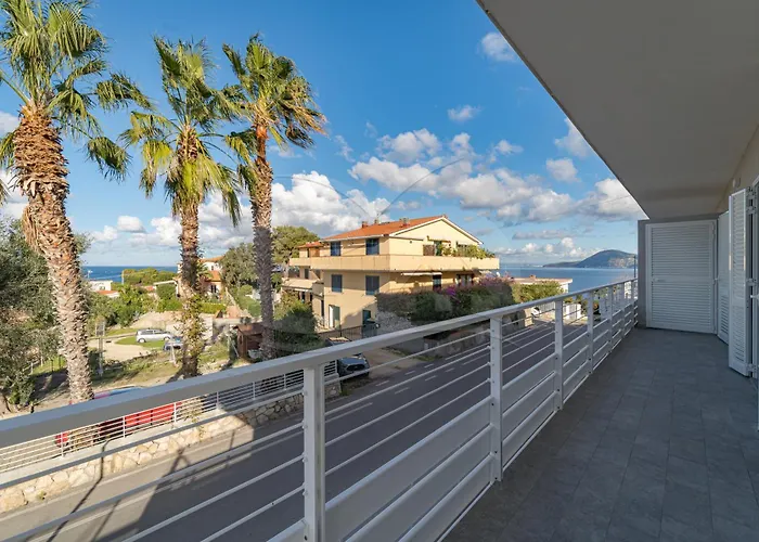 Aparthotel Padulella - Goelba 3*