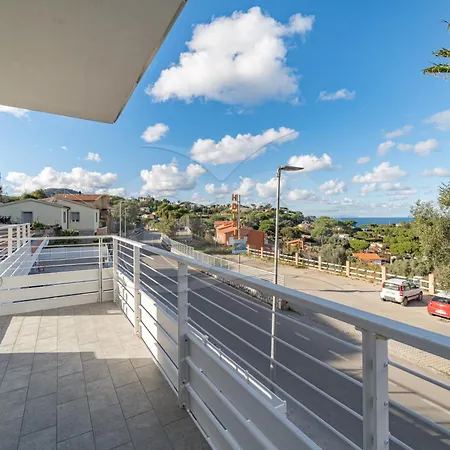 Padulella - Goelba Apartahotel *