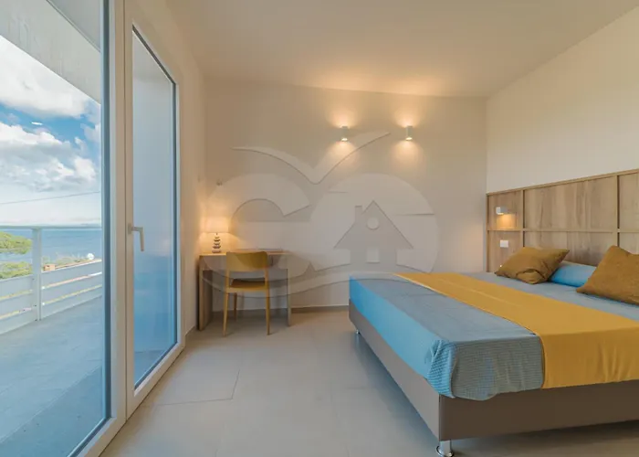 Padulella - Goelba Aparthotel 3*